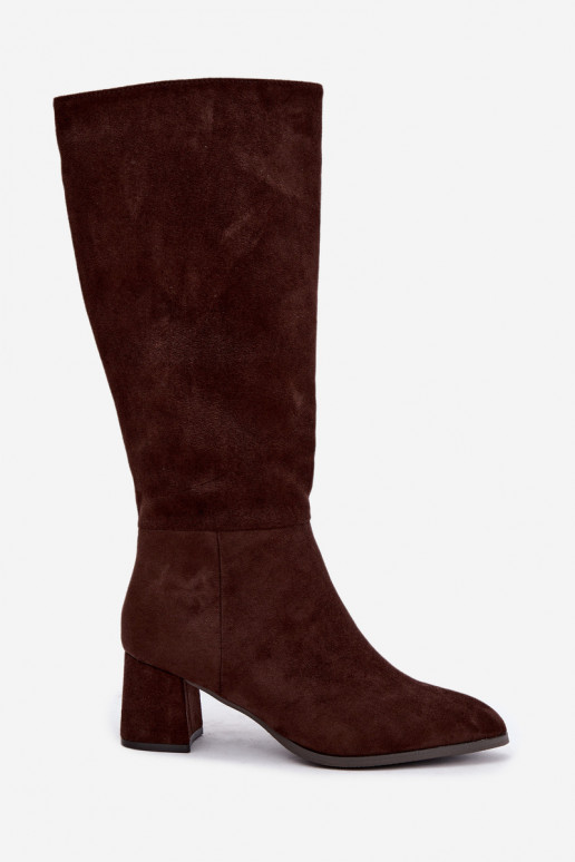 Botas femininas isoladas até o joelho com salto em chocolate Raleya
