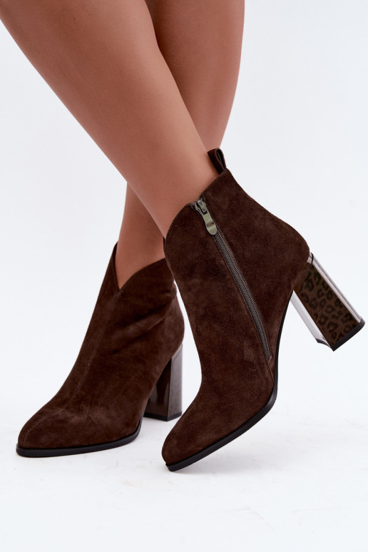 Botins de camurça com isolamento interno em chocolate Zivella