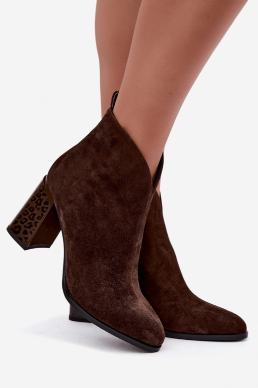 Botins de camurça com isolamento interno em chocolate Zivella