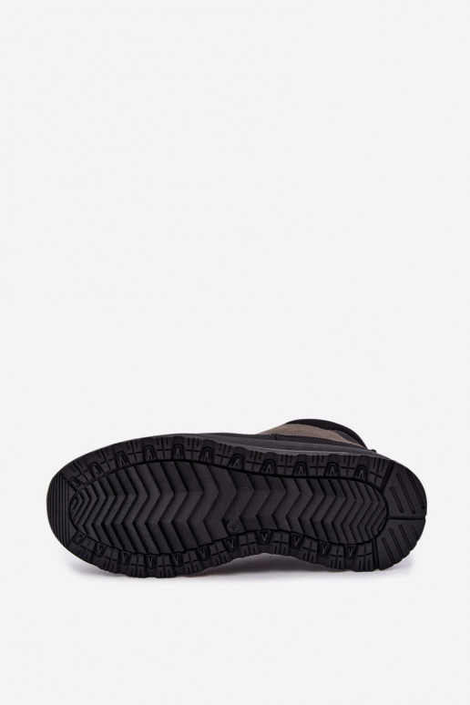 Botas de caminhada isoladas para homens em cinza Nivelle