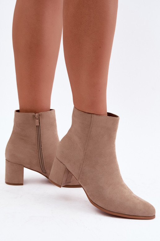 Botins femininos aquecidos com saltos na cor areia Brella