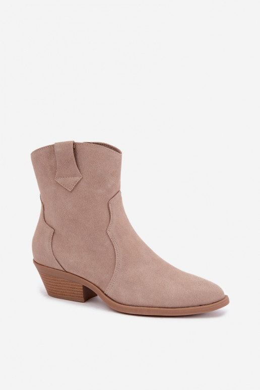 Botas de estilo cowboy em camurça sintética com saltos na cor areia Daliae