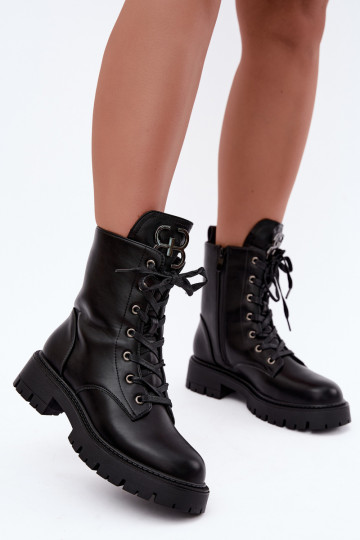 Botins femininos aquecidos com ornamentos na língua na cor preta Falira 2