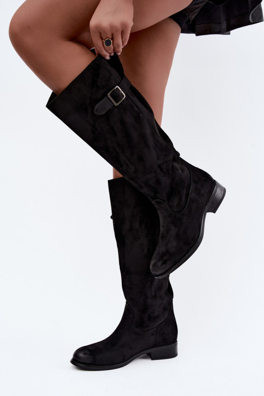 Botas longas femininas com saltos largos e fivelas na cor preta Farela