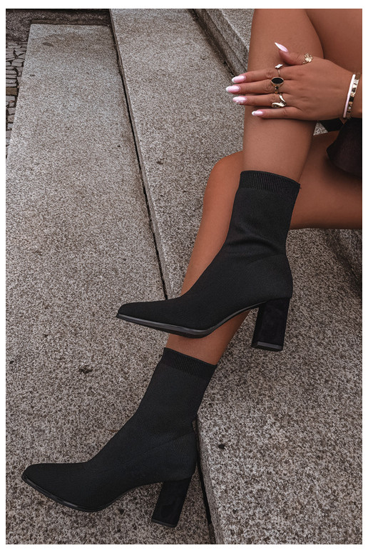 Botins quentes femininos modelo slip-on, pretos