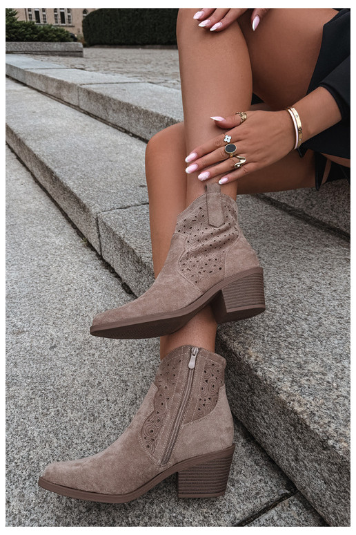 Botins de estilo cowboy em cor de areia com saltos S.Barski HY62-8147