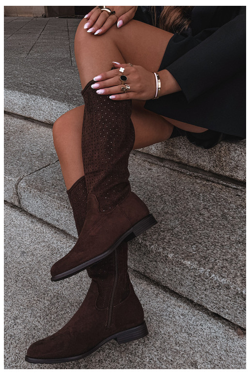 Botas altas com design recortado e saltos largos, marrons
