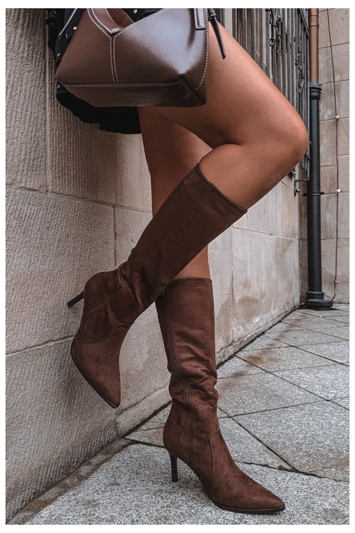 Botas altas marrons quentes com salto Taelia