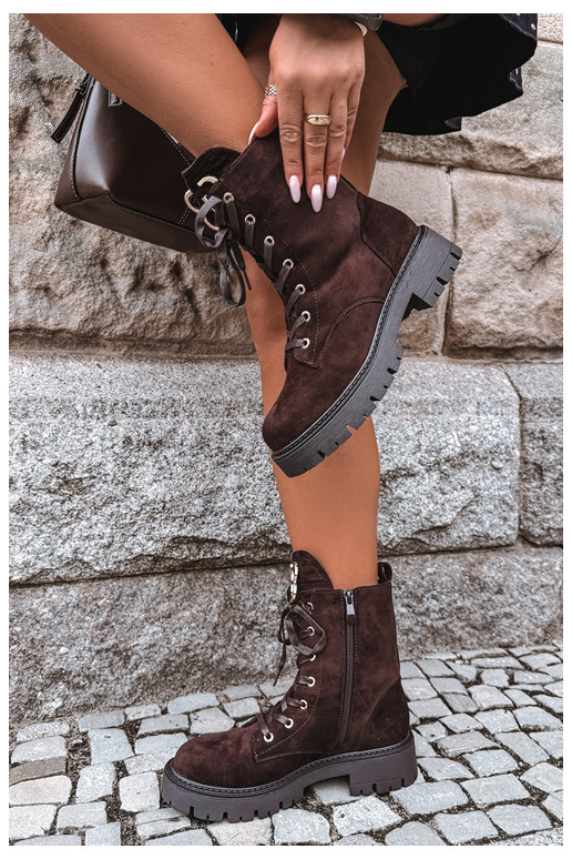 Botins quentes femininos com ornamentos em camurça sintética Falira