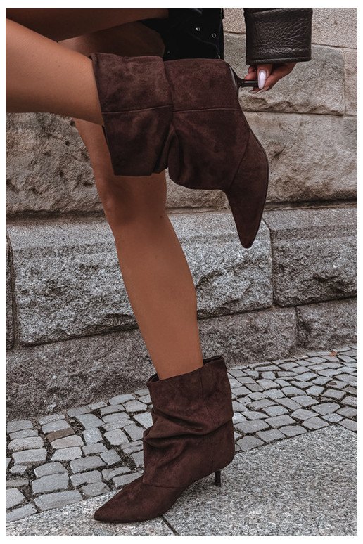 Botins slip-on com salto em camurça sintética Loralia