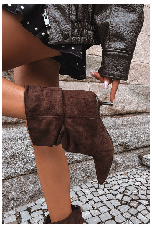 Botins slip-on com salto em camurça sintética Loralia