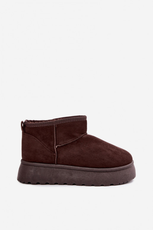 Botas de neve femininas isoladas com plataforma e pelo por dentro CzekoladoĮe Vesirae