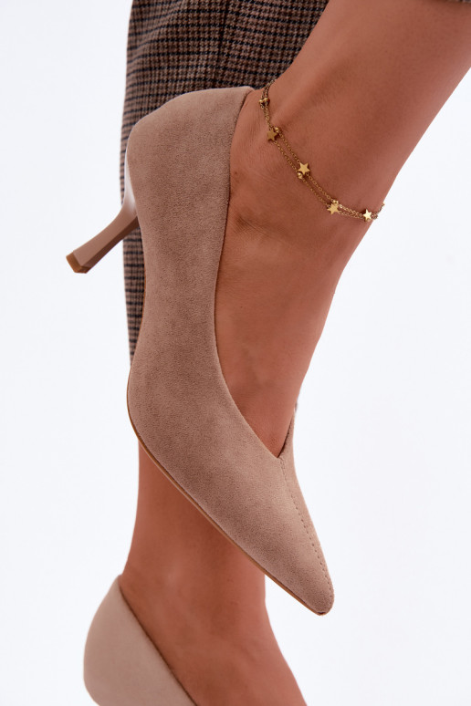Sapatos de salto alto de cor areia com bordado decorativo Sedria