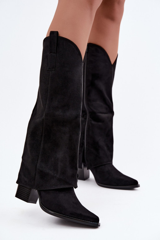 Botas de cano alto estilo cowboy com forro, saltos e gola costurada em preto Julena