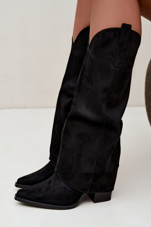 Botas de cano alto estilo cowboy com forro, saltos e gola costurada em preto Julena