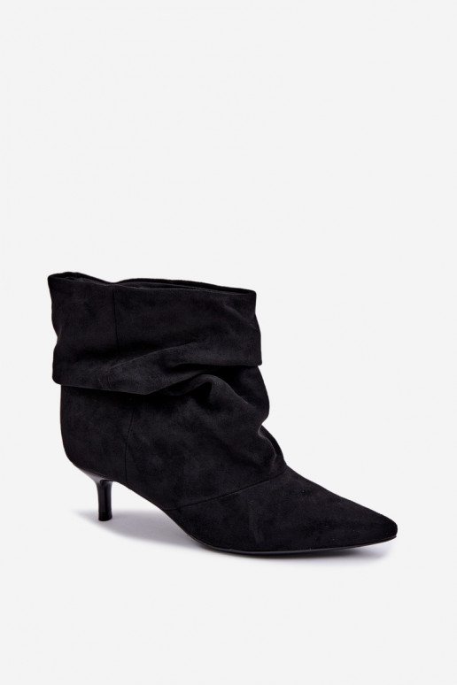 Botins slip-on com saltos em preto Loralia