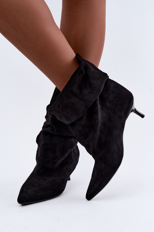 Botins slip-on com saltos em preto Loralia