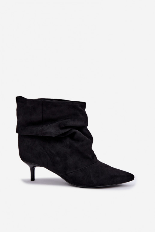 Botins slip-on com saltos em preto Loralia