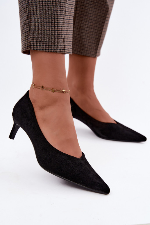 Sapatos de bico fino em preto Tadela