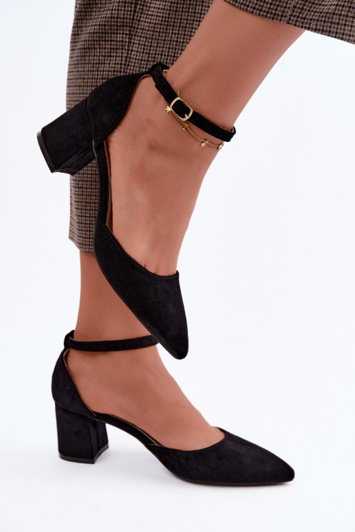 Sapatos pretos com salto e tiras Olenae