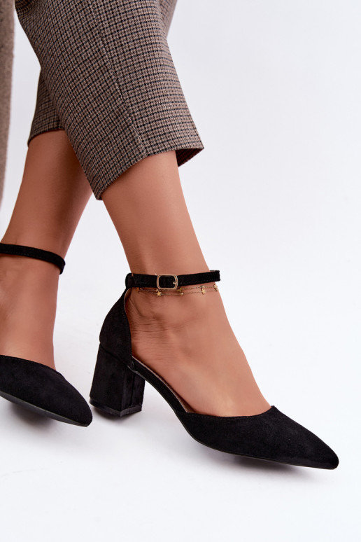 Sapatos pretos com salto e tiras Olenae