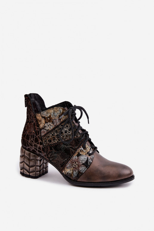 Botins femininos com saltos, estampados e forrados em marrom Tai turiciejka 07591-02