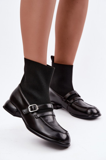 Botins com cano tipo meia em preto 2