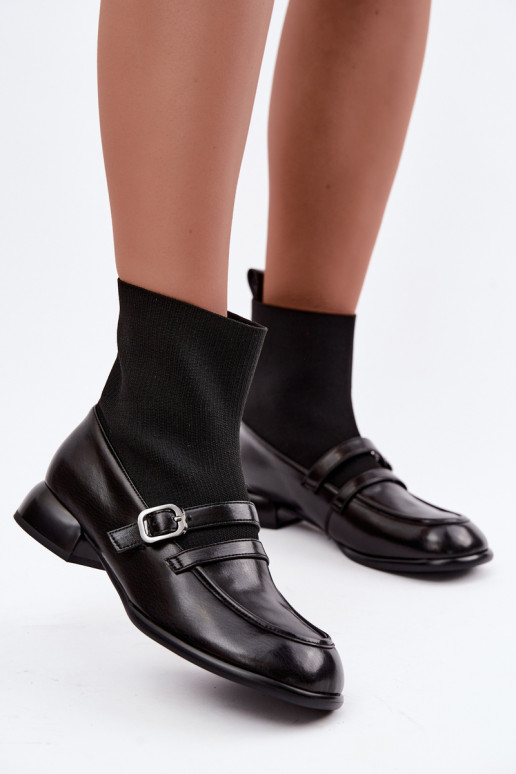 Botins com cano tipo meia em preto