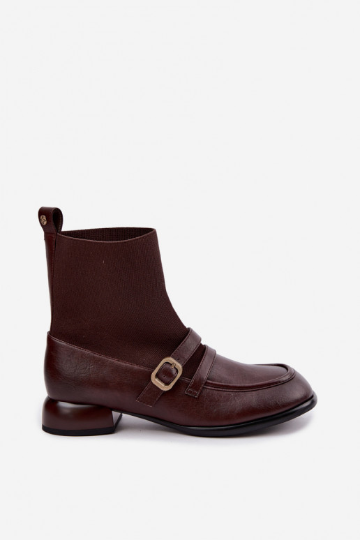 Botins com cano tipo meia em castanho