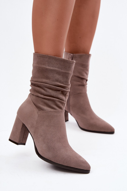 Botins femininos quentes com parte superior encaracolada Dalessia na cor argila