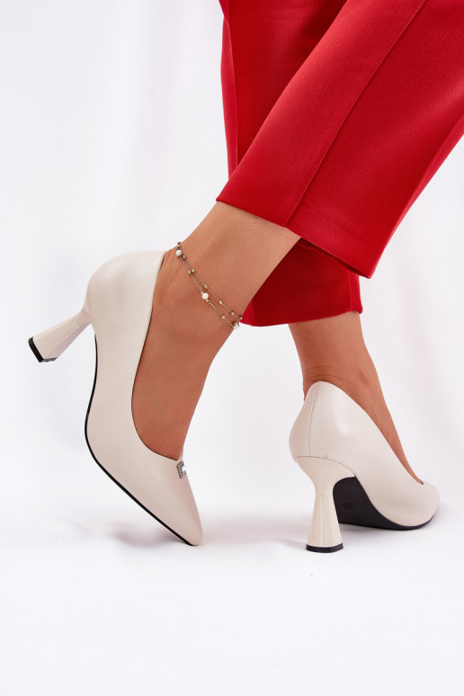 Sapatos de estilo elegante com salto alargado Vinceza 62222 cor de areia