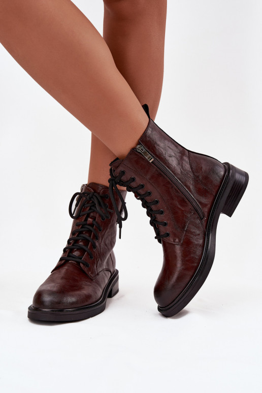 Botas de trabalho femininas castanhas com detalhes decorativos