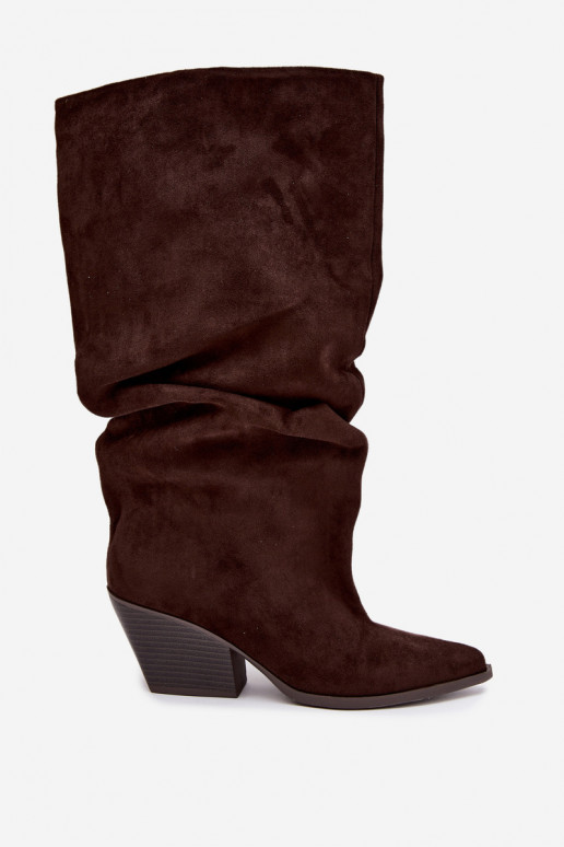 Botas femininas acima do joelho com parte superior curva e saltos em camurça na cor chocolate Durela