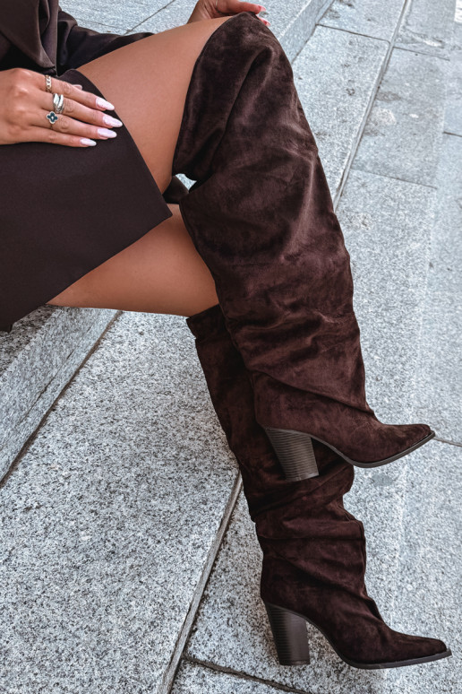 Botas femininas de chocolate até o joelho com saltos Anica