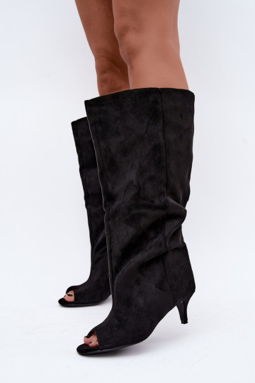 Botas pretas com biqueira aberta em salto fino Velise