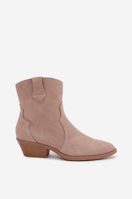 Botas de estilo cowboy em camurça sintética com saltos na cor areia Daliae