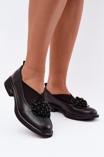 Sapatos de couro femininos com ornamentos pretos T.Sokolski 2
