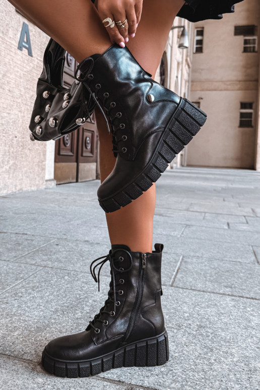 Botins femininos quentes em plataforma T.Sokolski AN Z26-160 na cor preta