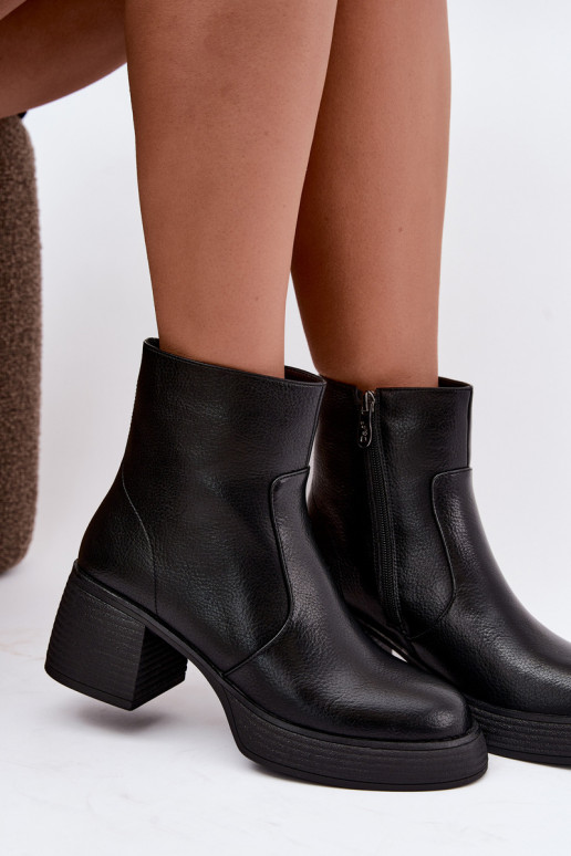 Botins de couro forrados com saltos D&A CR62-3369 preto