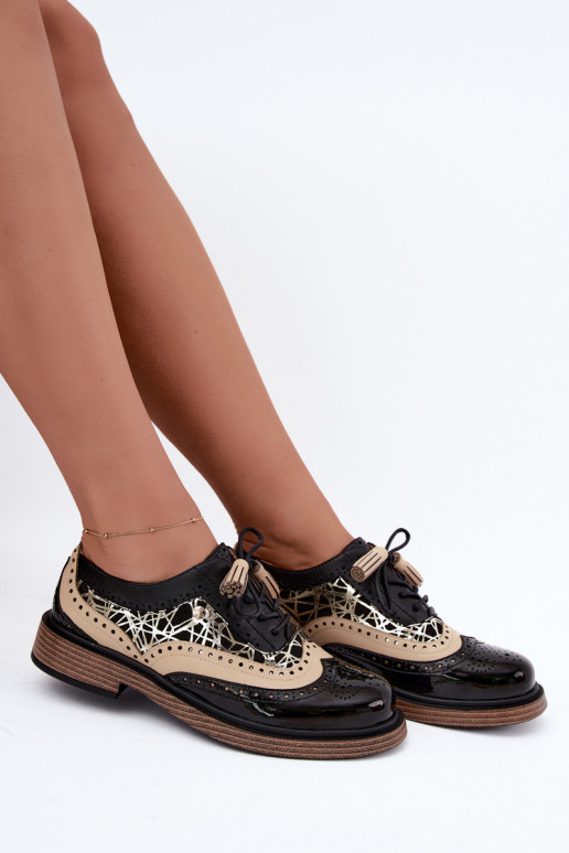 Sapatos de couro femininos com atacadores e franjas Tai turiciejka K7816-01 na cor preta