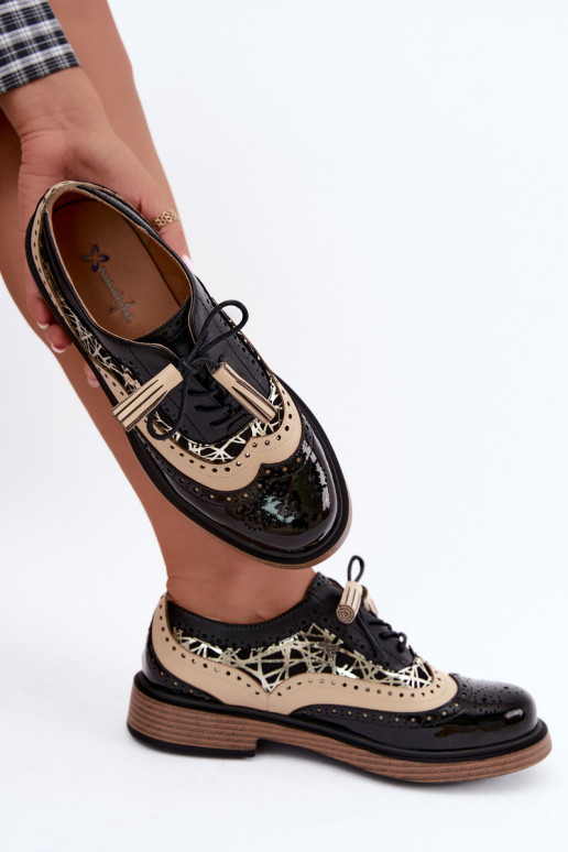 Sapatos de couro femininos com atacadores e franjas Tai turiciejka K7816-01 na cor preta