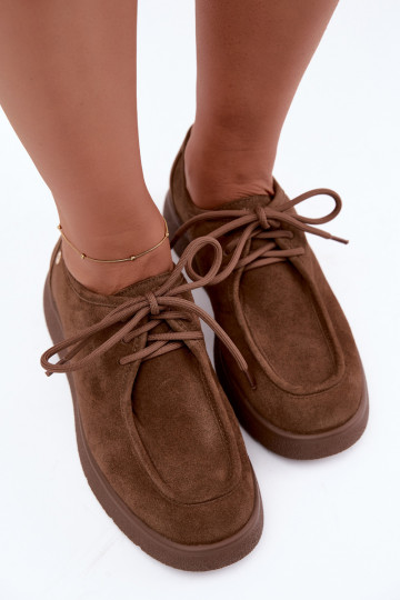 Sapatos femininos de camurça sintética Tai turiciejka K7189-04 na cor areia