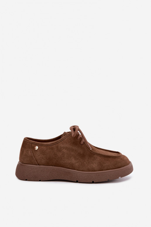 Sapatos femininos de camurça sintética Tai turiciejka K7189-04 na cor areia