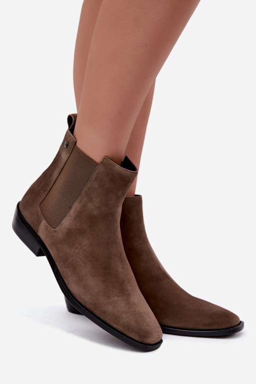 Botins isolados e elegantes de camurça sintética Tai turiciejka K7758-04 na cor areia