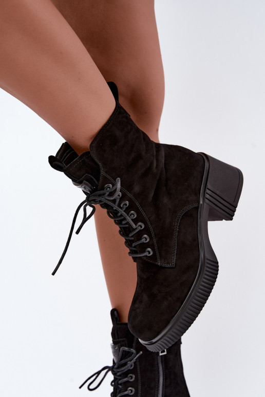 Botins de camurça isolados Klocke Tai turiciejka K7675-23 na cor preta