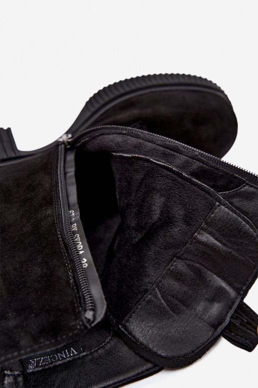 Botins de camurça isolados Klocke Tai turiciejka K7675-23 na cor preta