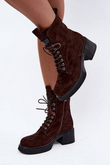Botins de camurça isolados Klocke Tai turiciejka K7675-29 na cor chocolate
