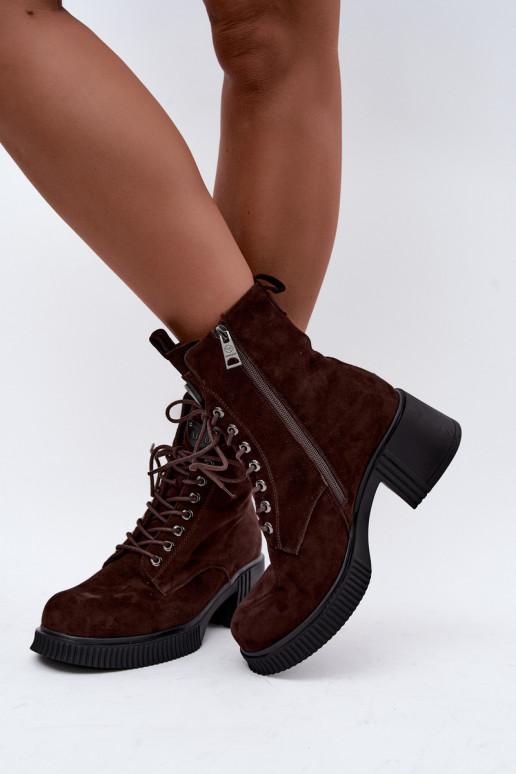 Botins de camurça isolados Klocke Tai turiciejka K7675-29 na cor chocolate