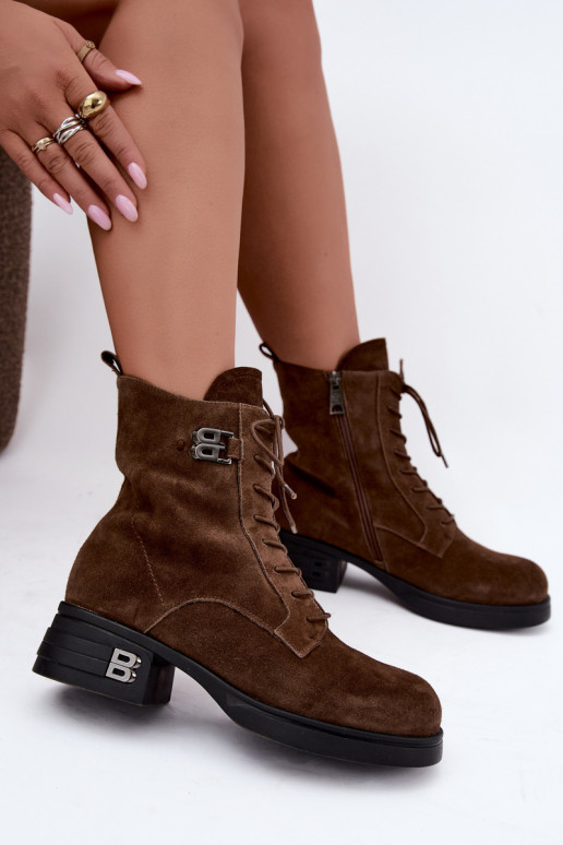 Botas femininas em camurça sintética isoladas Vinceza 67044 marrom