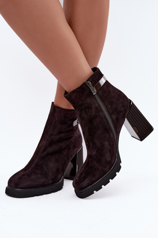 Botins isolados de camurça sintética com salto Vinceza 91172 chocolate